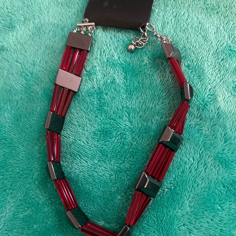 Elegant Red and Black Beaded Necklace